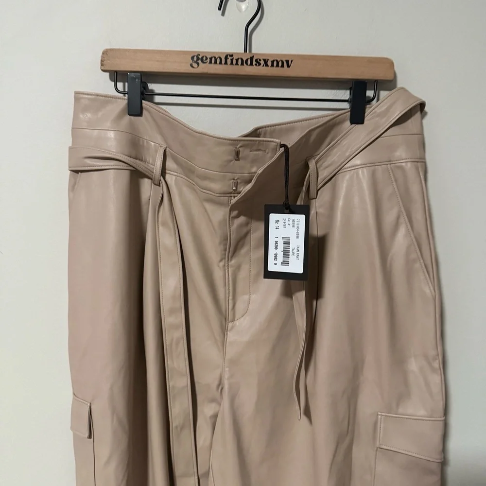 NWT PAIGE Tami Cargo Pant Taupe Vegan Leather Size 14 - Picture 4 of 8